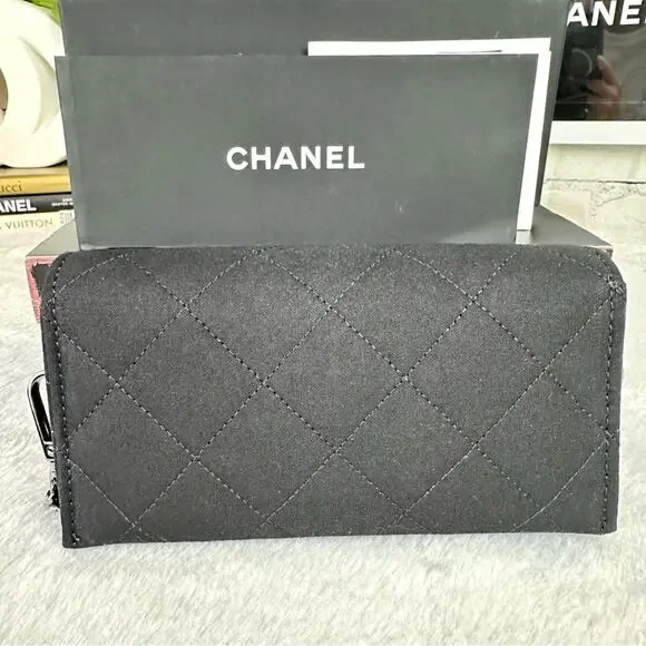 Chanel black canvas cloth sunglass case crossbody - Picture 3 of 11